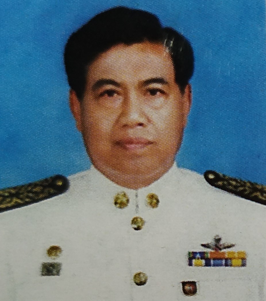 Dr. AUMNAT YUWAPHAN vice chairman